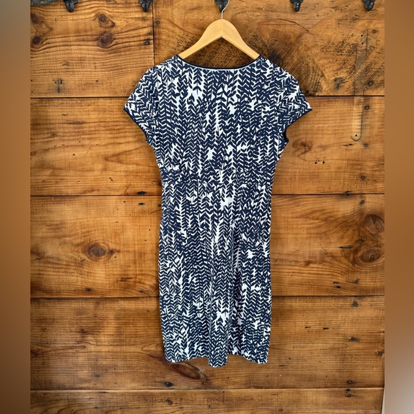 Women’s Boden Navy and White Floral Cotton Knit Dress - Size 6 - Picture 2 of 7